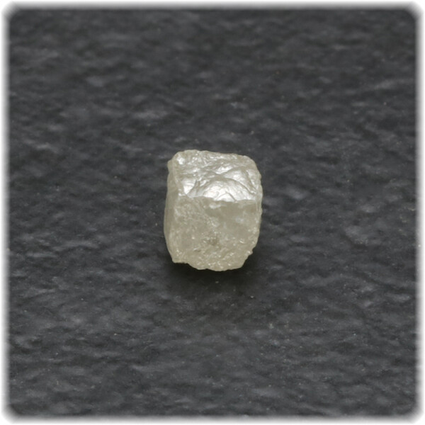 Diamant - Würfel Rohdiamant / 3,5 mm x 3,7 mm / weiß / 0,58 ct.