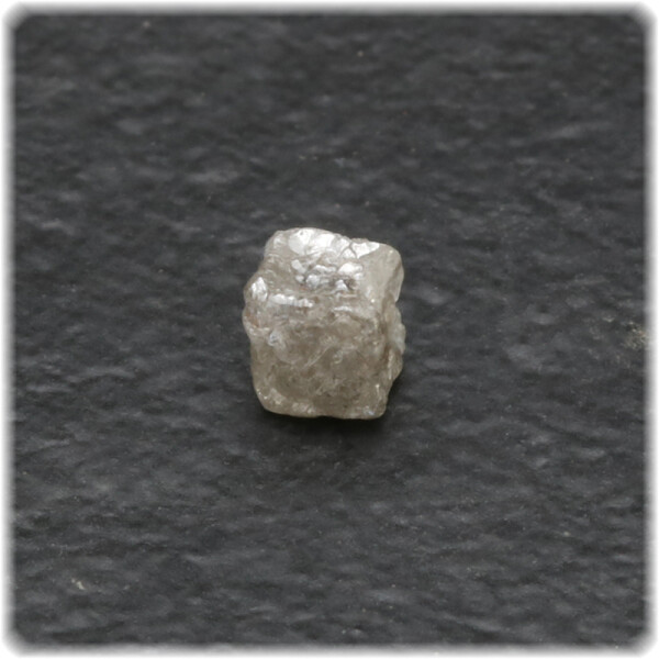Diamant - Würfel Rohdiamant / 3,4 mm x 3,75 mm / weiß / 0,47 ct.
