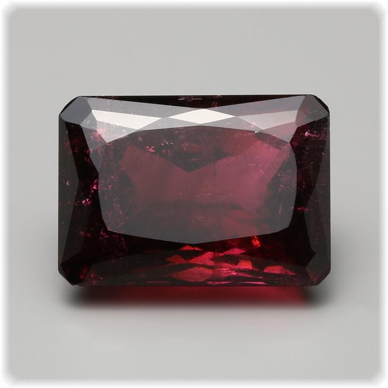 Turmalin rot Rubellit Achteck facettiert box