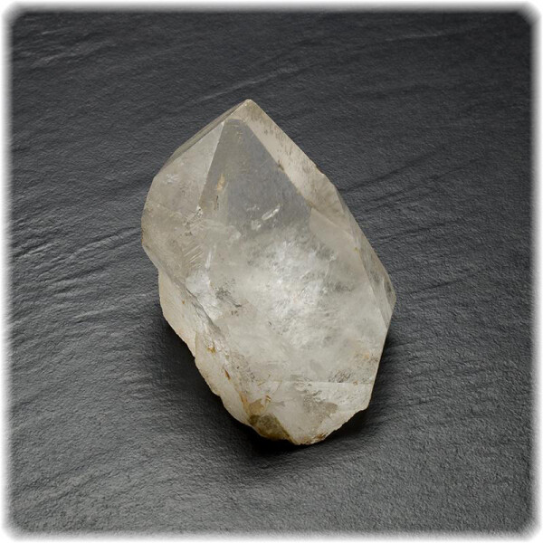 Bergkristall-Kristallspitze Natur ca. 6,0 cm x 7,0 cm / Brasilien