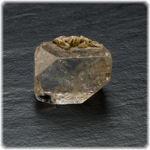 Topas-Rohkristall Natur ca. 2,5 cm x 3,0 cm / 28 g. / Pakistan