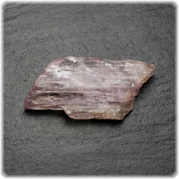 Kunzit-Rohkristall Natur ca. 6,0 cm x 4,0 cm / 80 g. / Pakistan