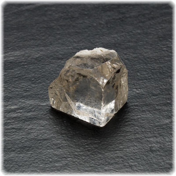 Topas-Rohkristall Natur ca. 1,7 cm x 1,5 cm / 15 g. / Pakistan