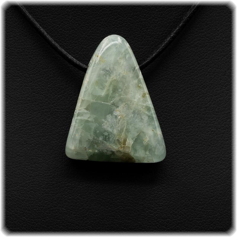 Aquamarin Anhänger poliert mit Bohr box