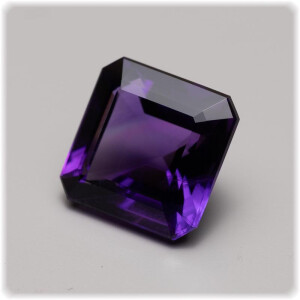 Amethyst facettiert Achteck 9,0 mm x 8,9 mm / 3,10 ct.