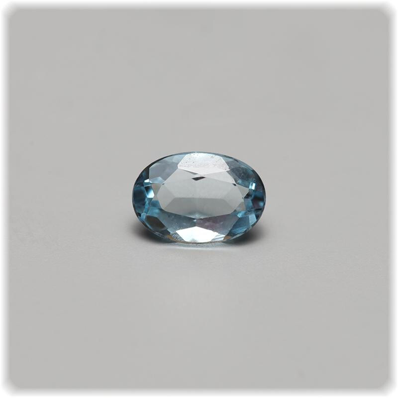 Aquamarin facettiert Oval 6,1 mm x 4,2 mm / 0,45 ct.