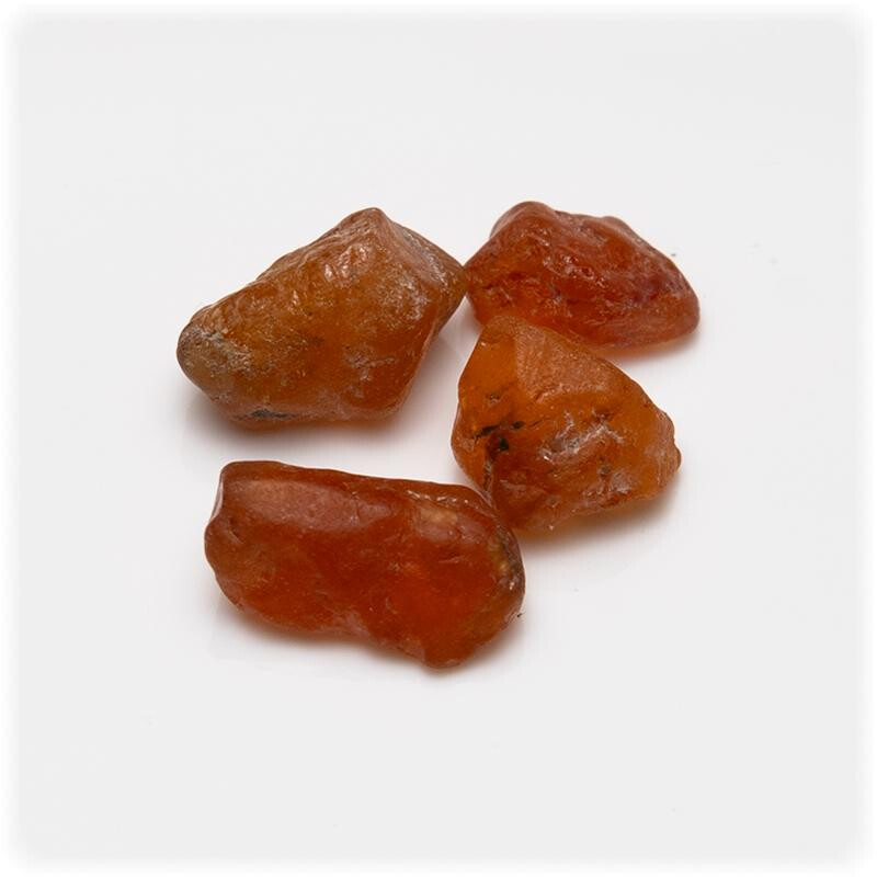 Mandarin Granat Rohstein – 4,45 g / 22,25 ct. Mosambik