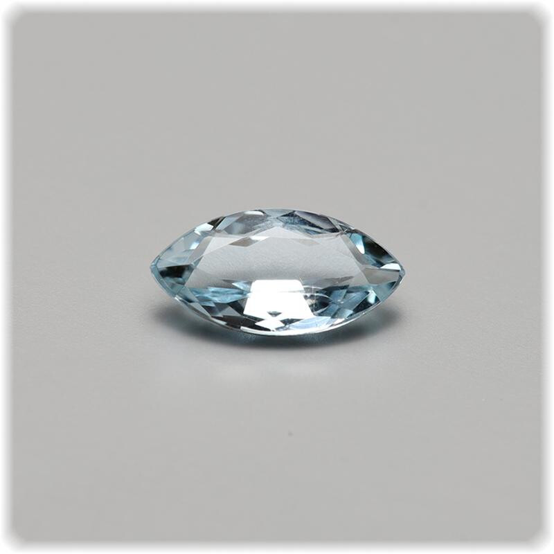 Aquamarin facettiert Navette 8,0 mm x 4, box