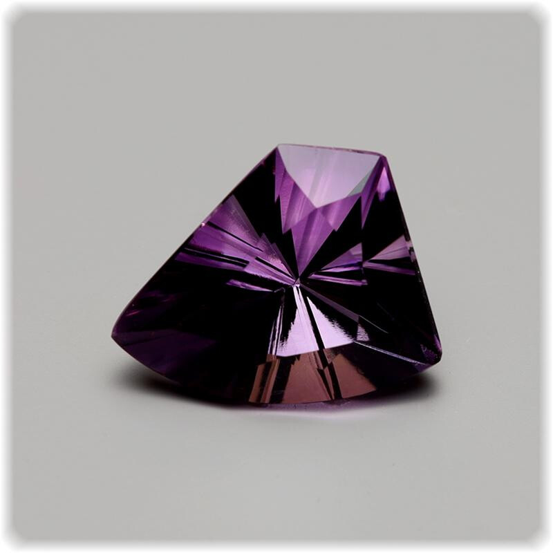Amethyst facettiert Fantasie Schliff Car box