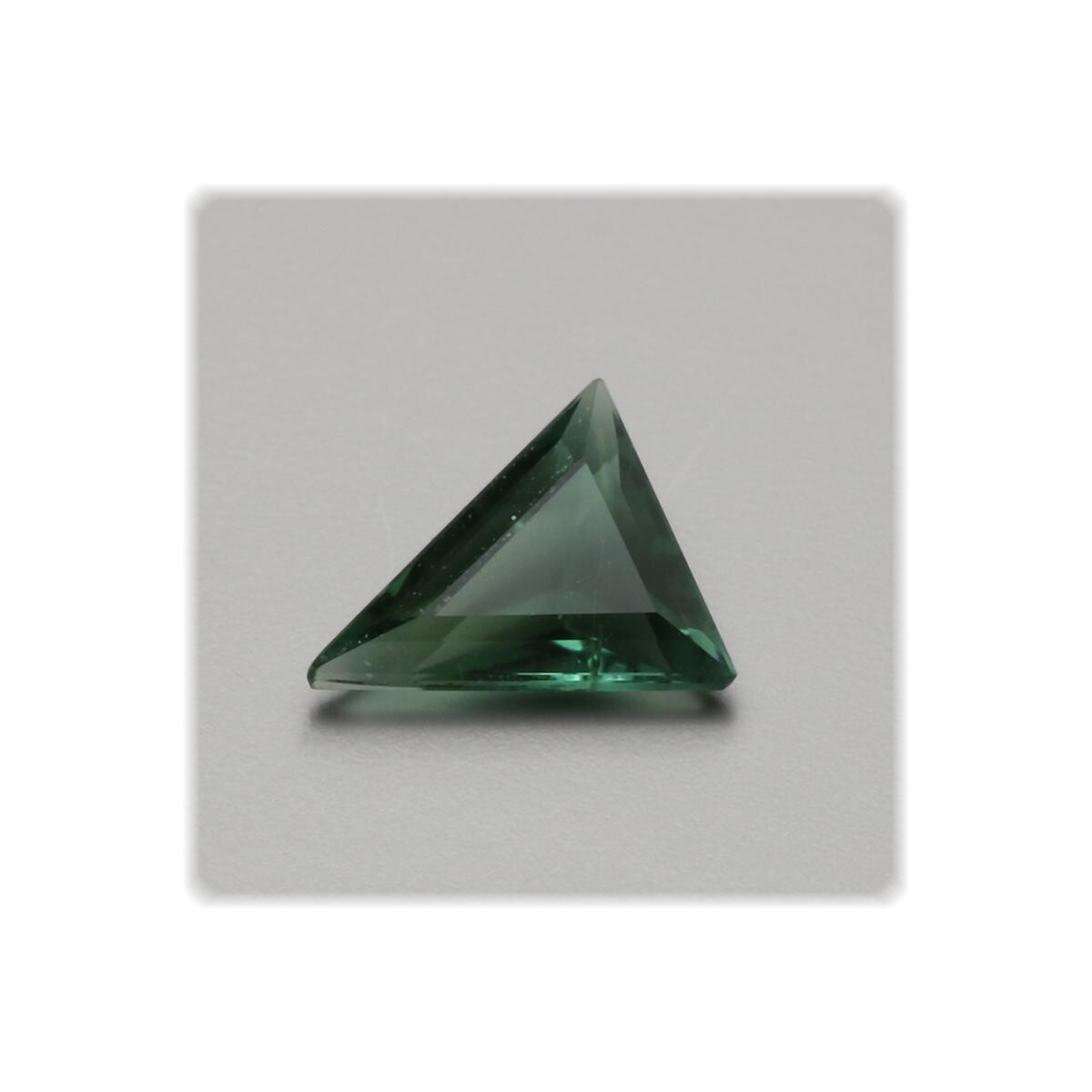 Turmalin grün Verdelith facettiert Dreieck 6 mm x 5 mm / 0,33 ct. Afrika